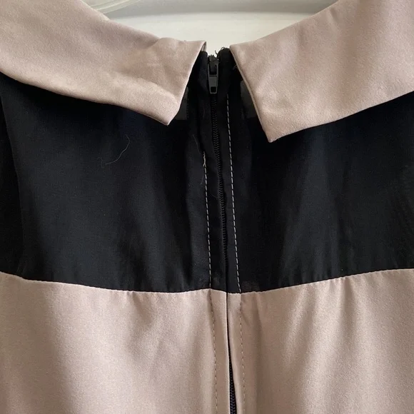 Cute pleated dress with sweetheart neckline size M - Picture 6 of 7